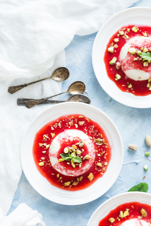 Panna Cotta au safran, sablé, pêches farcies et sorbet de pêche (recette d'Ilaria*)