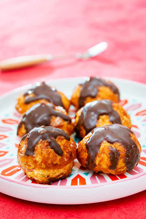 Gâteau au chocolat, profiterole